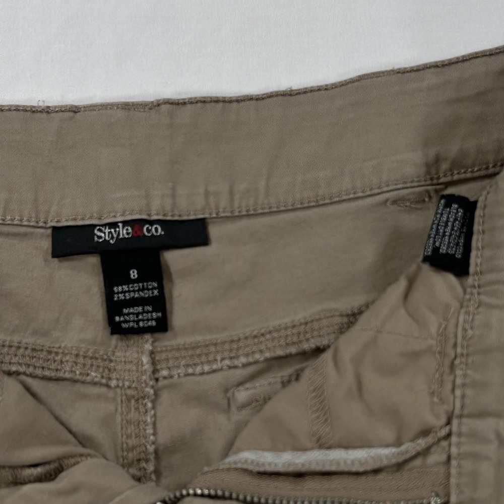 Style & Co Womens Cargo Shorts Size 8 Khaki Stretch Utility 6.5" Inseam EUC - Picture 3 of 9